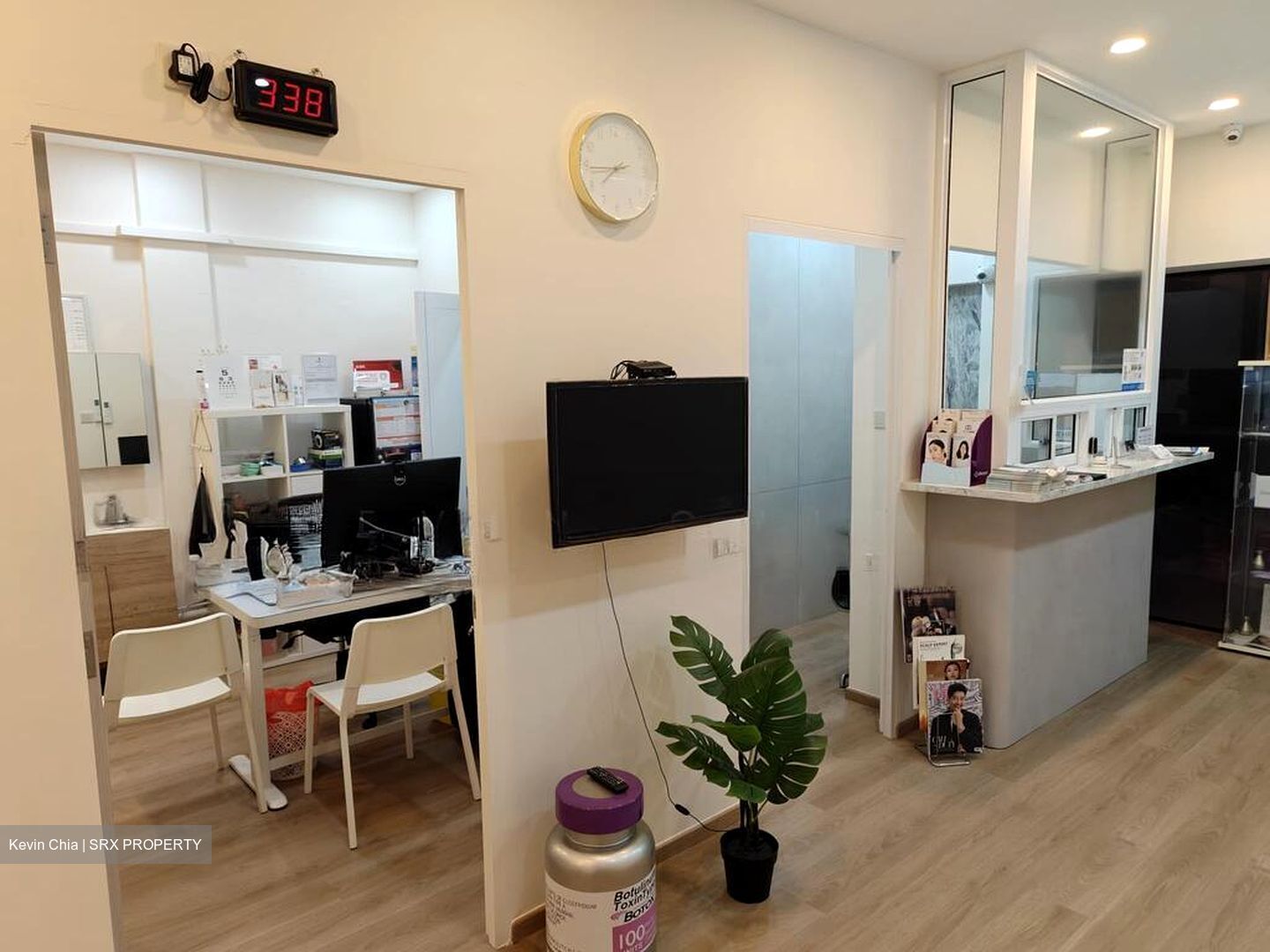 Ang Mo Kio Avenue 1 (D20), Shop House #576592551